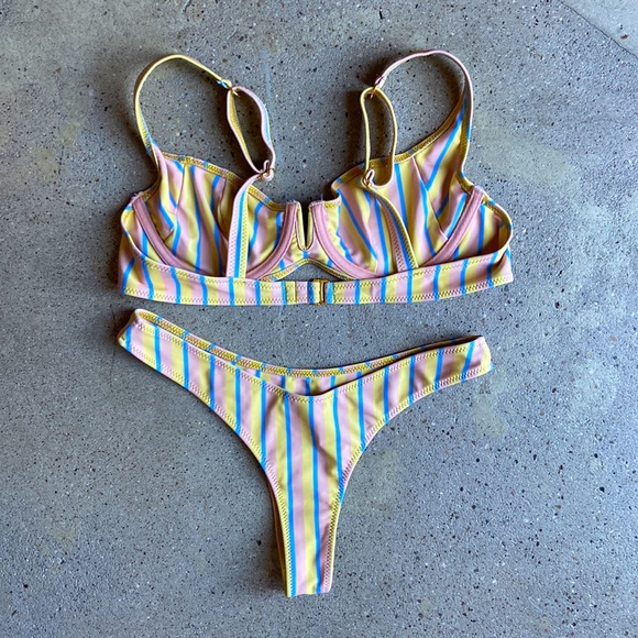 RARE NWOT Lahana Swim set - Picture 2 of 4